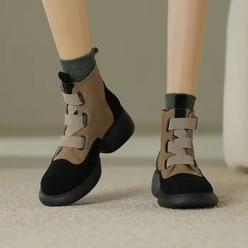 2023 Нови дамски обувки Martin с цветен блок на груб ток, с кръгли пръсти, тънки къси ботуши от дебела подметка, къси ботуши от руно на обратната страна на