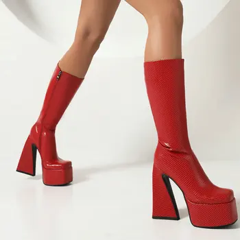 Есен-зима Модни Дамски ботуши до коляното на платформата с змеиным модел от изкуствена кожа на висок ток в стил пънк с квадратни пръсти Дамски обувки с цип