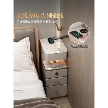 Лека луксозна спалня, умна нощно шкафче, малък прост модерен мини-сандвич-шев, тясната страна с ключалка за пръстови отпечатъци, безжично зареждане.