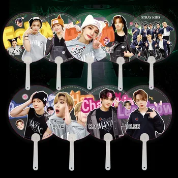 PVC-Kpop фенове Idol Бездомни Kids Нов албум МАНИАК Fans Подарък колекция от ръчни вентилатори