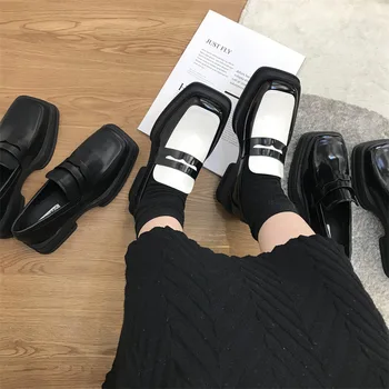 Дамски обувки Есенни oxfords Modis, сабо с квадратни пръсти в британския стил, Дамски обувки на платформа, многоцветни Черни обувки на равна подметка, ежедневни маратонки